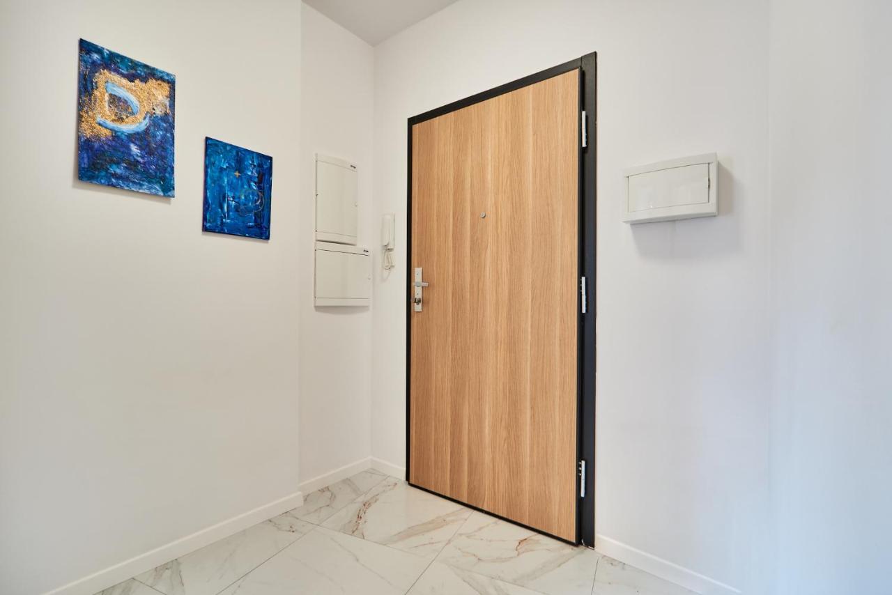 Superapart Marywilska 68B Varšava Exteriér fotografie